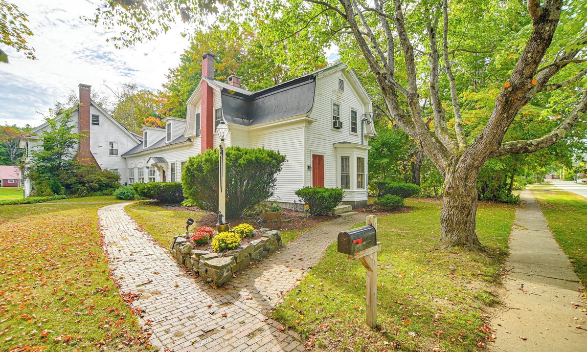 Fryeburg House | 1 Mi to Main St Fryeburg: Historic Family Home