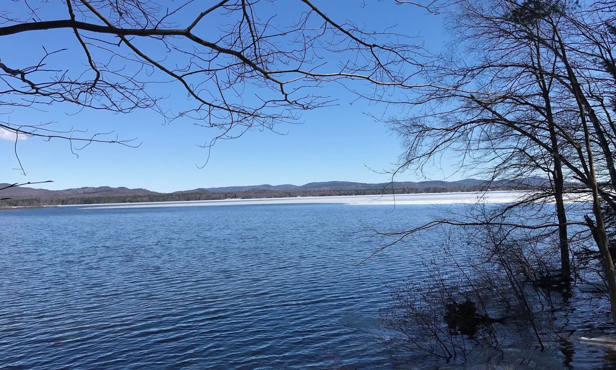 Center Ossipee Cottage | 3-bed cottage on Ossipee Lake with dock space. August 23 through LaborDay 2025.
