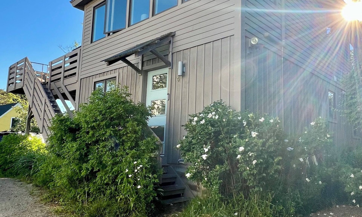 Biddeford Pool House | 3-min walk to beach, modern 3BR, dog-friendly cottage in charming Biddeford Pool