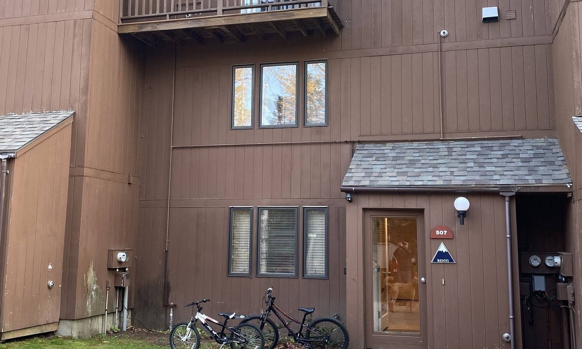 Carrabassett Valley Condo | 4 Bedroom Ski-On Ski-Off in Desirable Commons Association