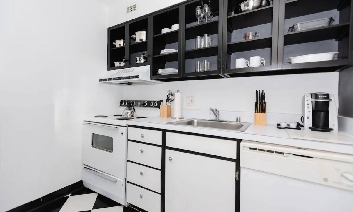 West End Apartment | 4 Units | DC Stay near National Mall | Walk to Georgetown Shops & Dining
