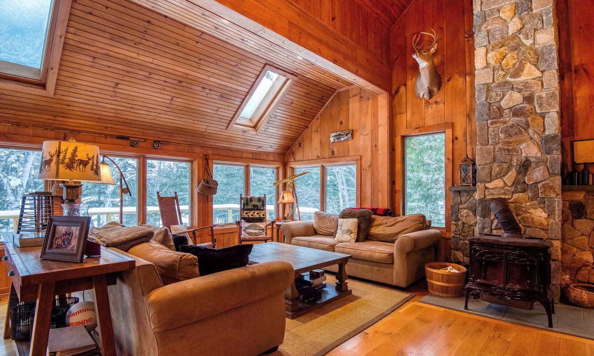 Rangeley House | Badgers Camp - Beautiful and spacious home on Dodge Pond