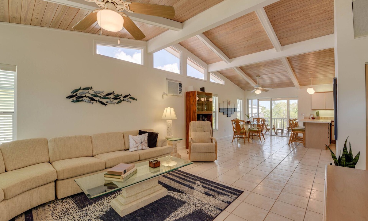 Cutthroat Harbor Estates House | Base Camp - Boaters welcome! Cudjoe Key