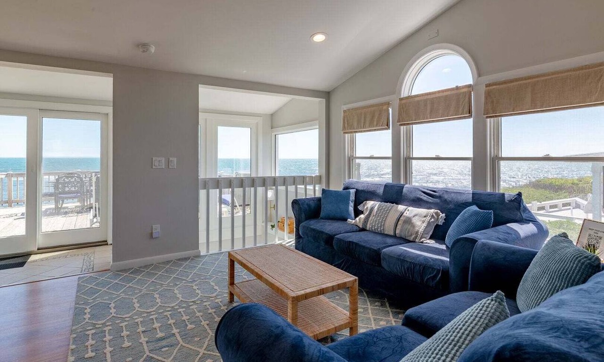 Matunuck House | Beachfront in Matunuck! Newly Renovated!