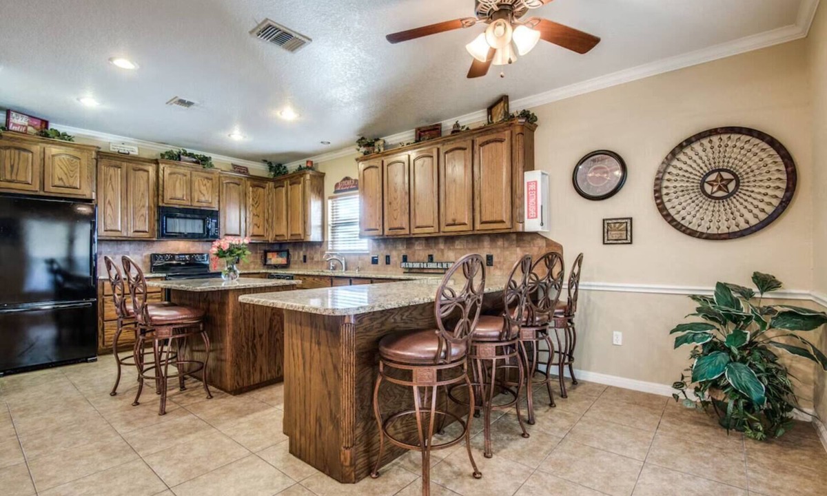 New Braunfels House | Beautiful Waterfront Retreat in Gated Community, Large Deck & River Access!