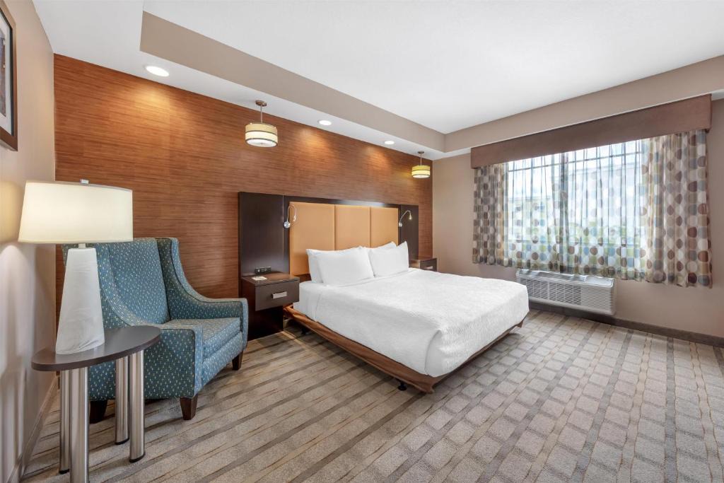 Country Walk Hotel | Best Western Plus Miami Executive Airport Hotel and Suites