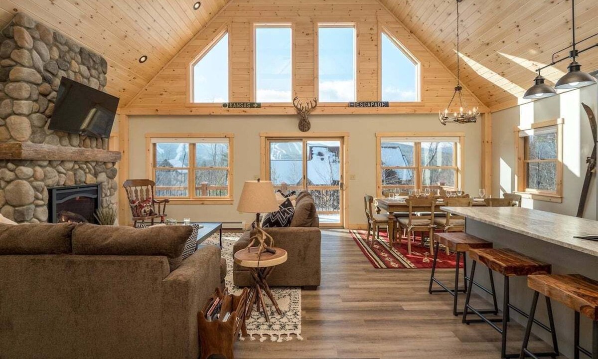Sunday River Area Ski Chalet | Blizzard Peaks Lodge - Overlooking Sunday River