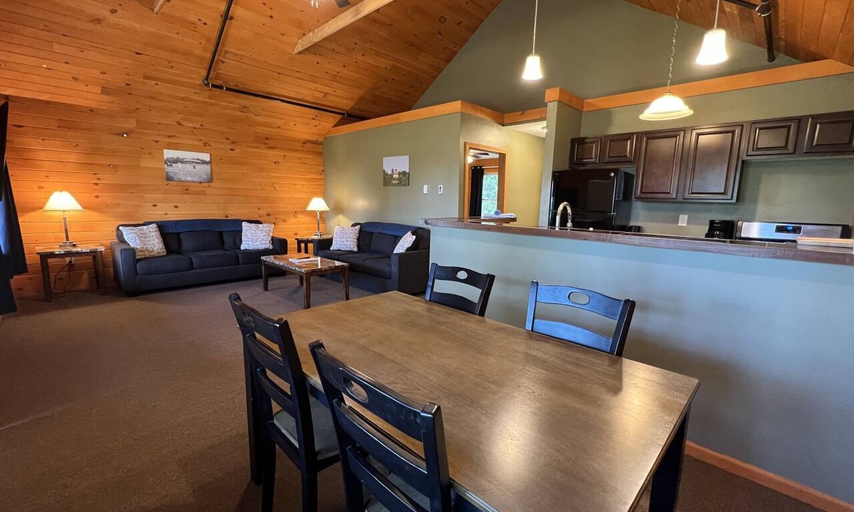 Plattsburgh Hotel | Bluff Point Golf Resort