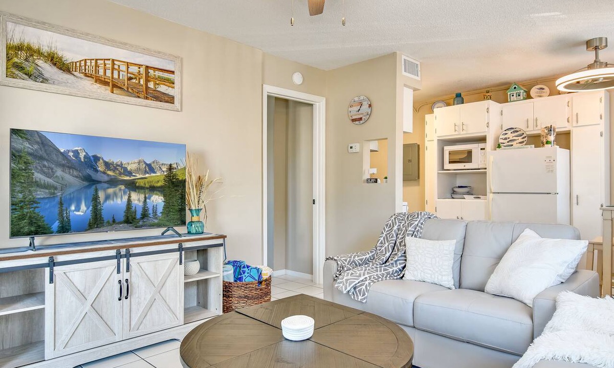 Port Canaveral Condo | Bottom Floor Corner Beach Condo w/Pool - Across Street From Beach