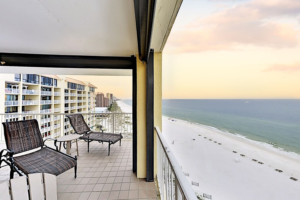 Orange Beach Condo | Bright Gulf-Front Corner Unit w/ Pools, Hot Tubs & Wraparound Balcony