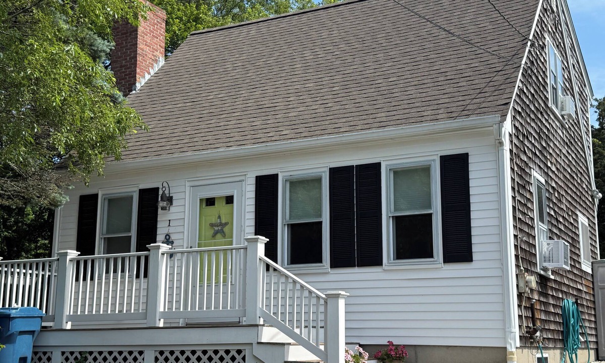 Sandwich House | CAPE COD GETAWAY! Walk to Beaches, Marina, Restaurants, Cape Cod Canal bike path