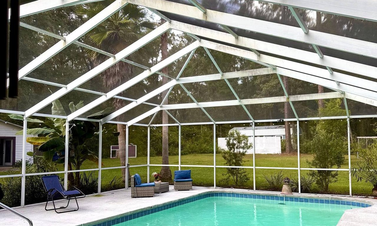 Alachua House | Casa de Luna - Heated Pool Near Springs & UF