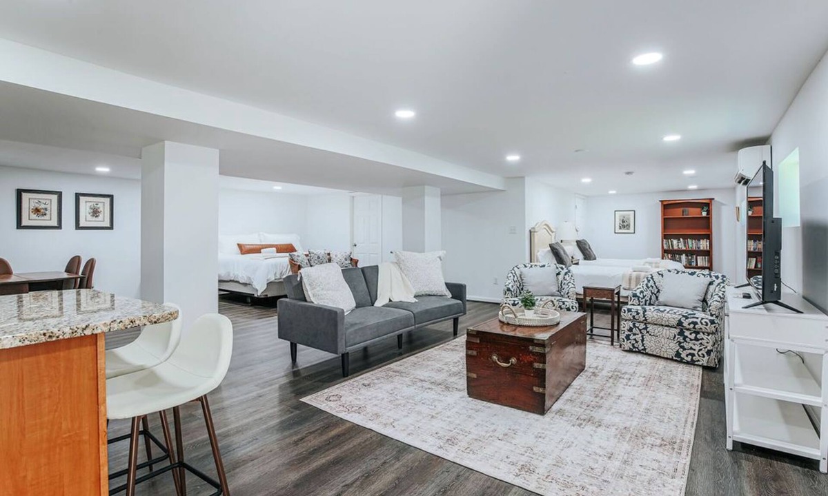Jefferson Park Avenue Apartment | Cavalier Cocoon