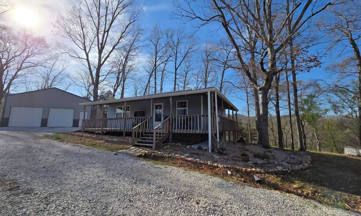 Mount Judea House | Centered on the Buffalo NR, Gene Rush WMA, and North East side of the Ozark NF.