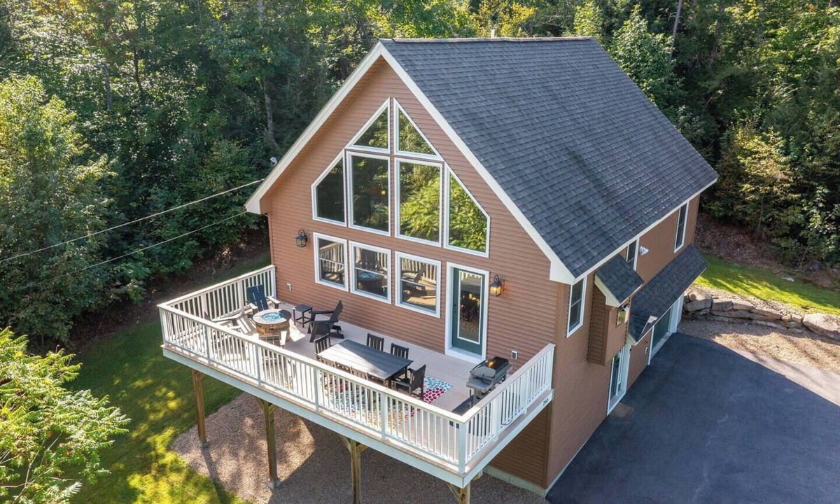 Birchview by the Saco House | Chalet on the Hillside | Hot Tub + Fire Pit + Swim & Hike
