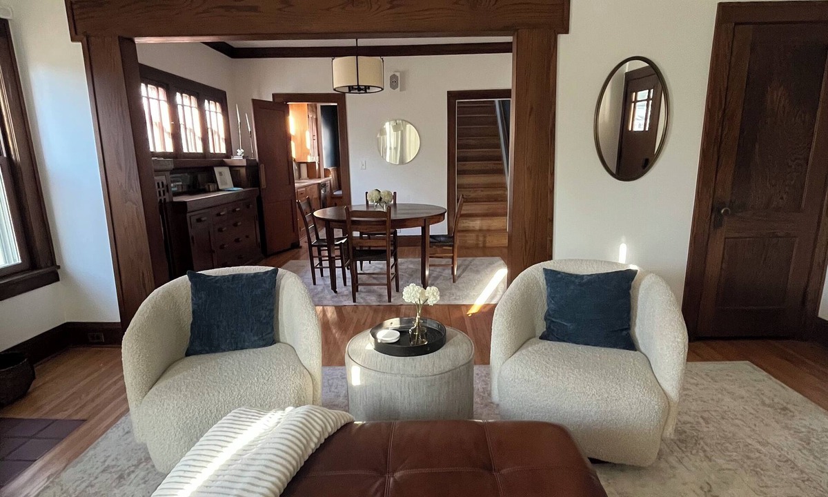 Kingfield House | Charming 4-Bedroom Minneapolis Retreat – Perfect for Your Getaway!
