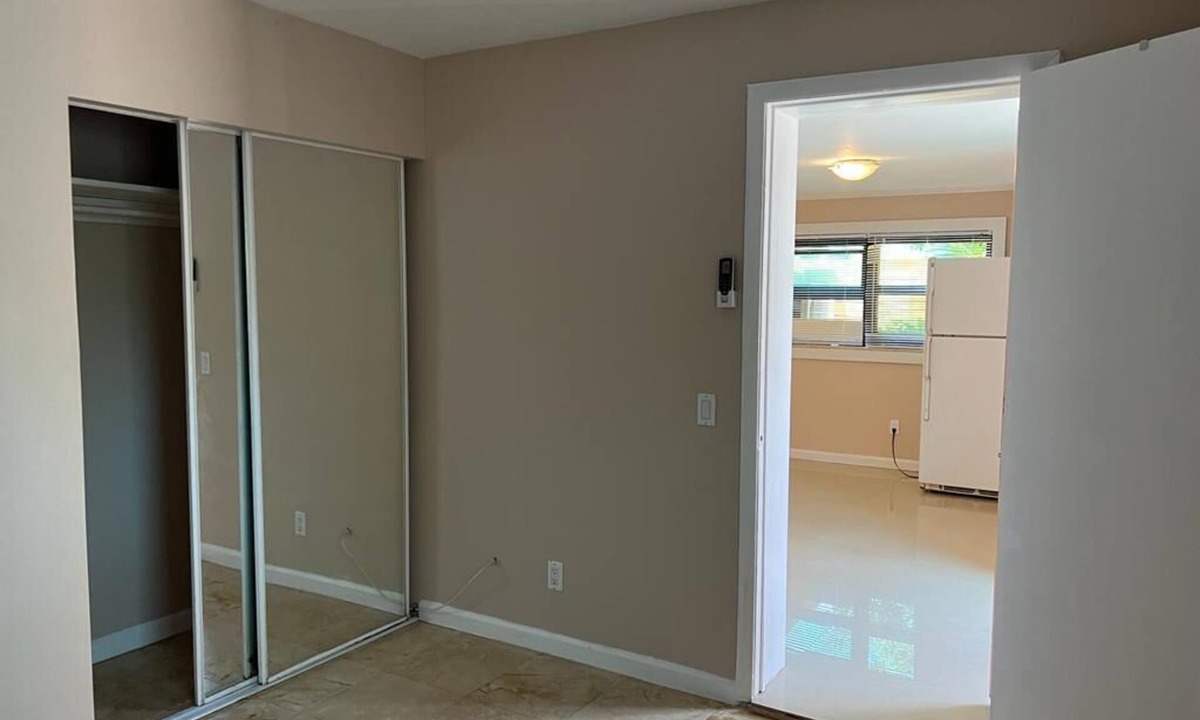 New Town House | Charming private one bedroom in Key West
