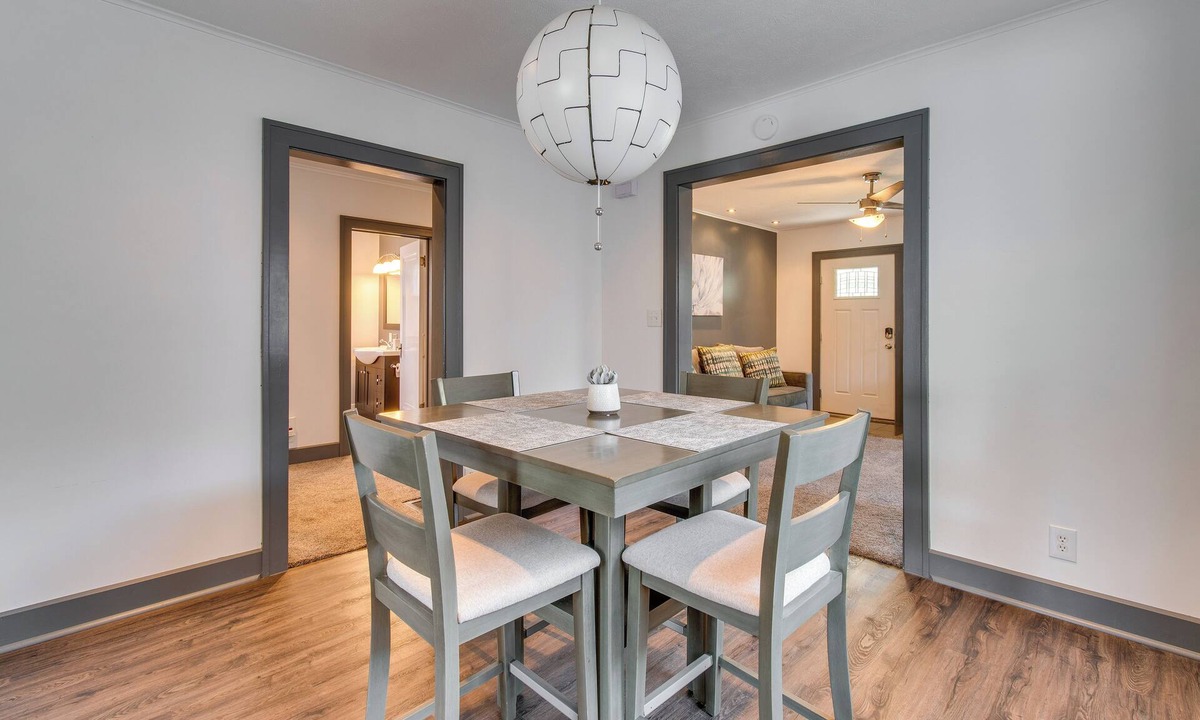 Springfield Cottage | Charming Springfield Home: 2 Mi to Downtown