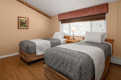 Fairbanks North Star Borough Hotel | Chena Hot Springs Resort