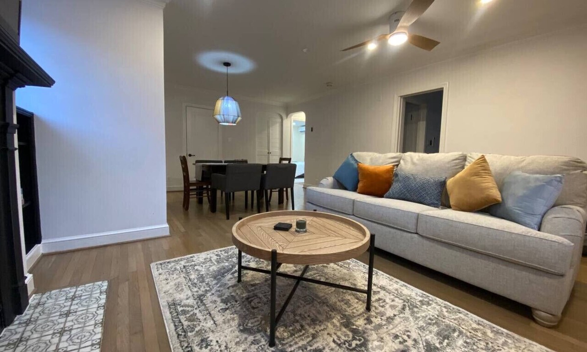 Radnor - Fort Myer Heights House | Chic 2BDRM - 5 min walk to Metro