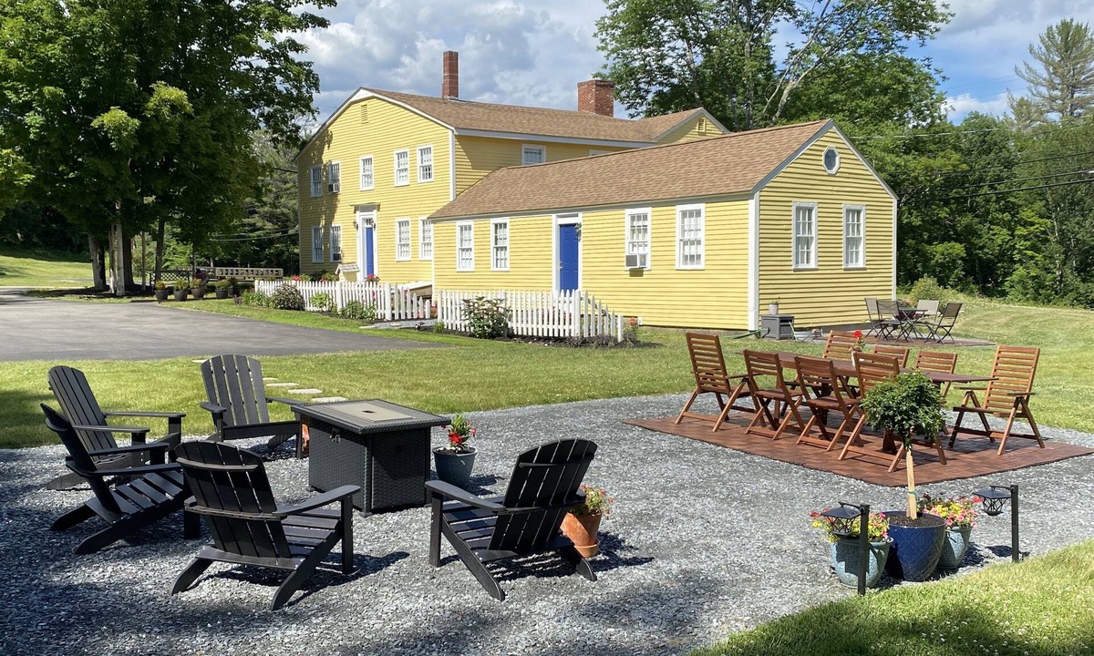 Campton Bed & Breakfast | Colonel Spencer Inn