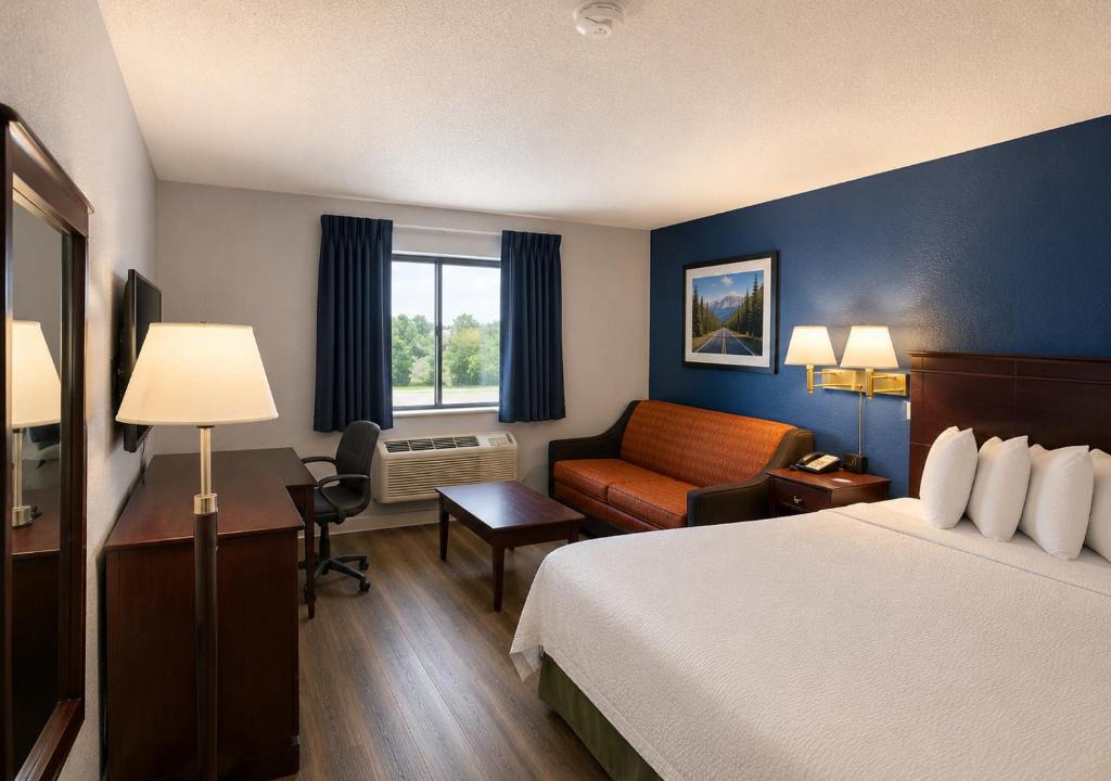 Painted Post Hotel | Corning Inn