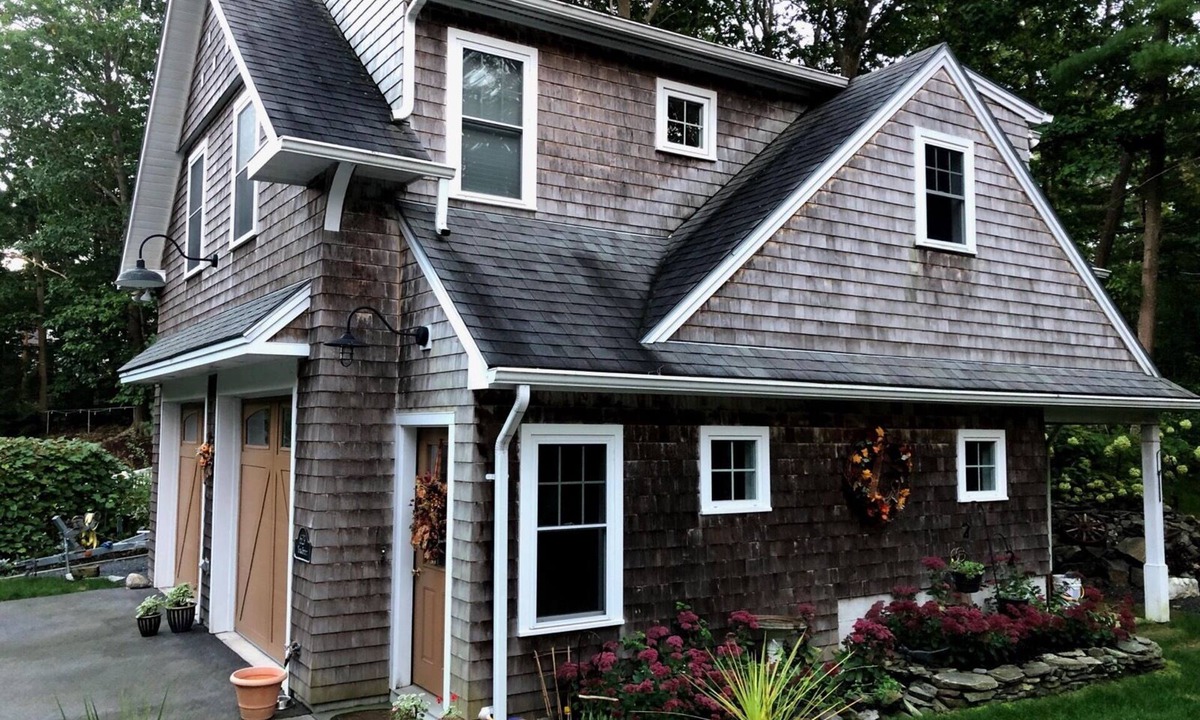York Harbor House | Couples Getaway In The Heart Of The Harbor