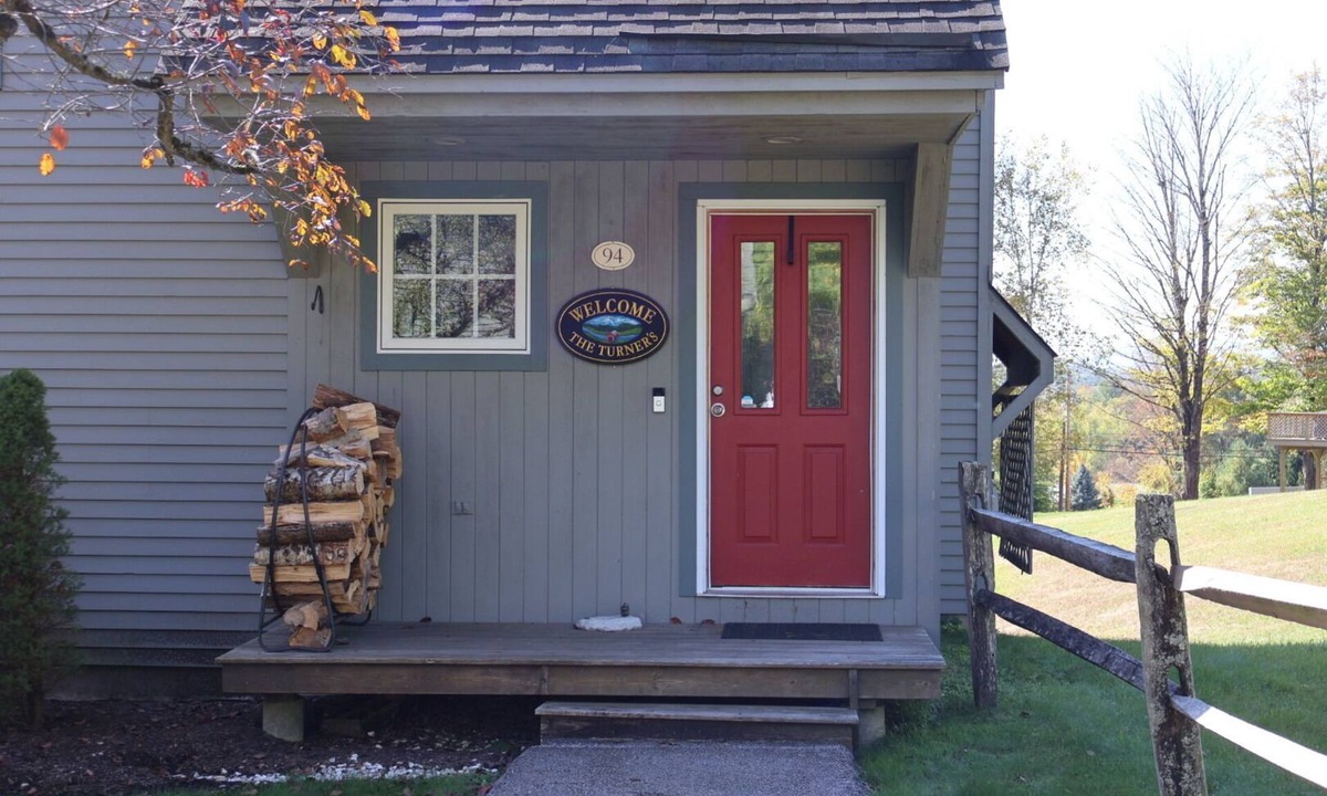 Manchester Center House | Cozy 3 Bedroom Condo in the Heart of Manchester VT