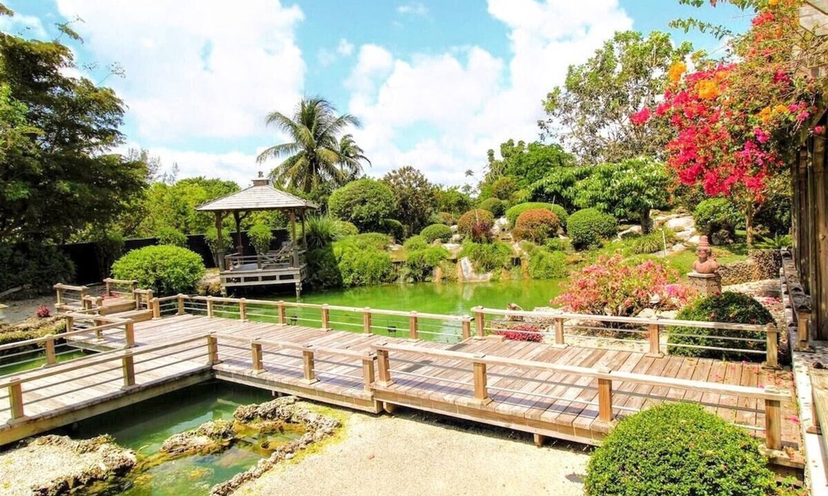 Homestead House | Cozy Lake House: Unique Japanese Garden Stay in Miami