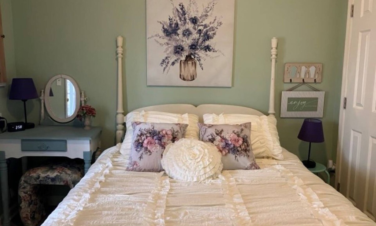 Bolivar Apartment | Cozy private ground floor apartment in townhome walking distance to historic HF