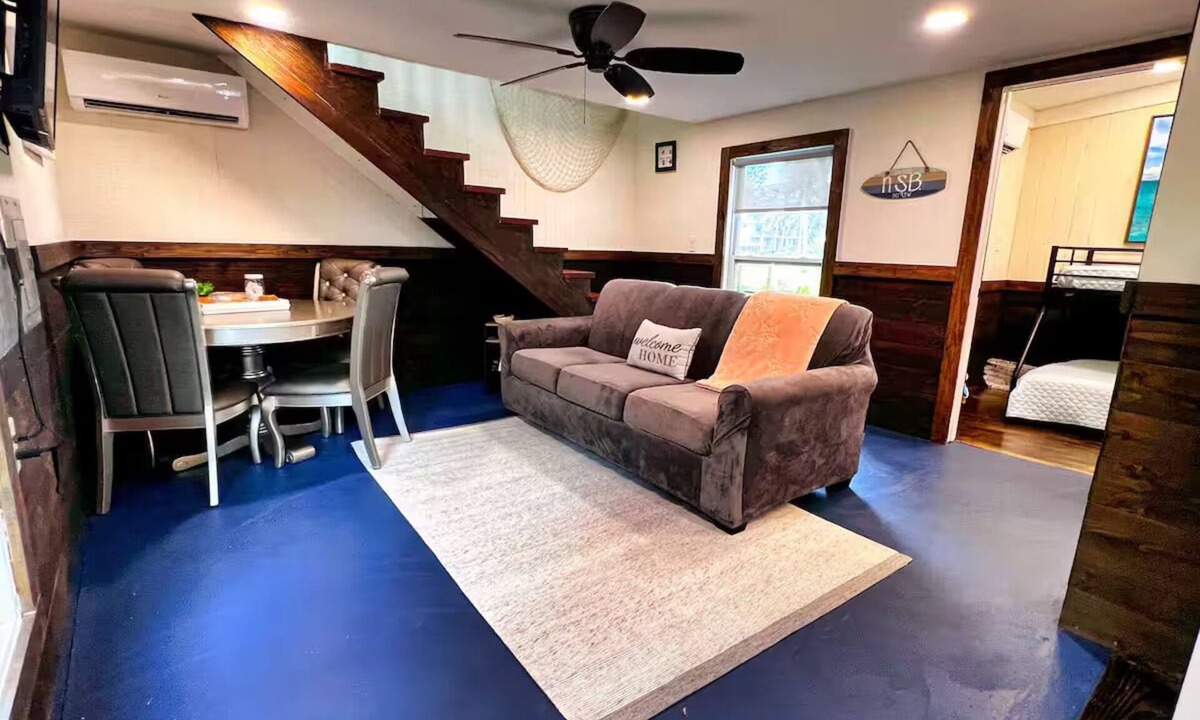 New Smyrna Beach Cabin | Creekside Cabin close to New Smyrna Beach Charming 2-bedroom