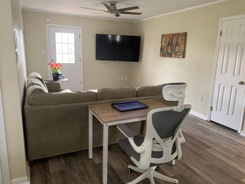 Bolivar Apartment | Day Street - Walk to Harpers Ferry NP