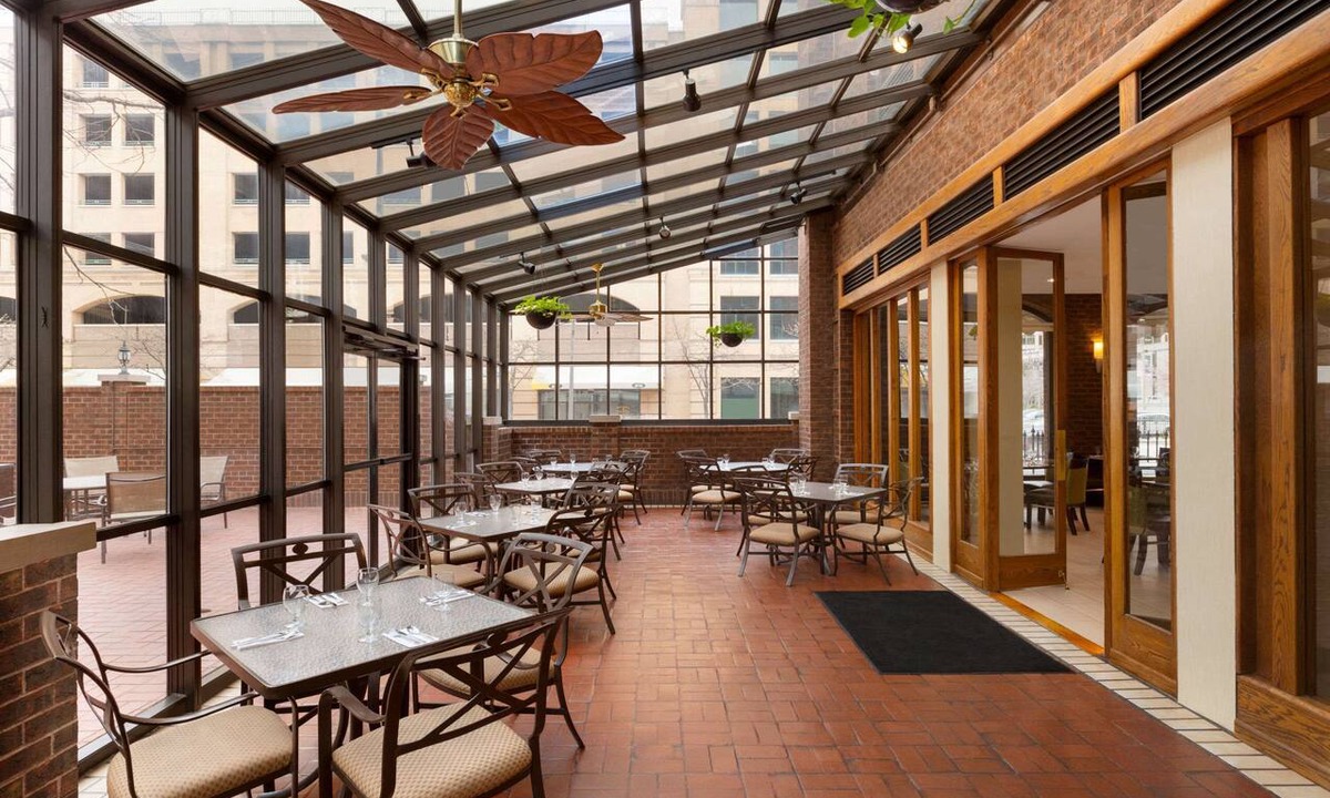 Downtown West Hotel | Days Inn by Wyndham Baltimore Inner Harbor