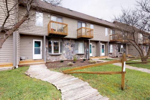 McHenry House | Deep Creek Village