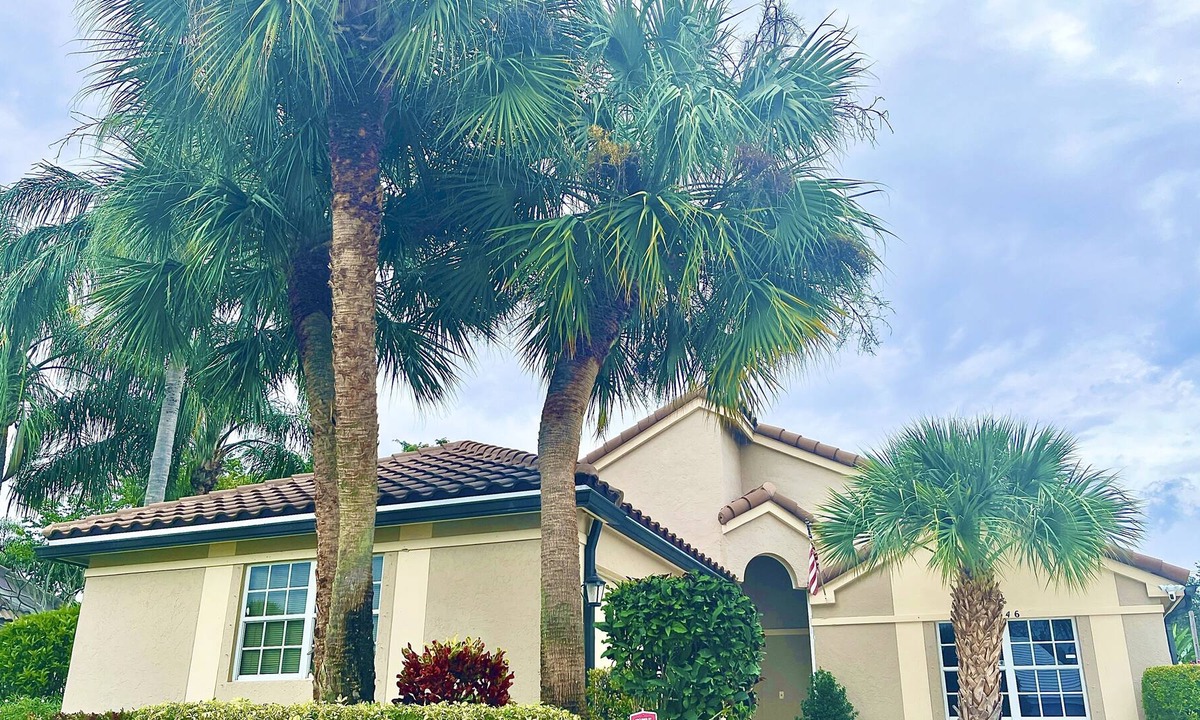 Jog Road House | Delray's Delightful Getaway- Family is everything!