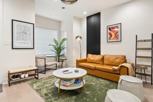 Columbia Heights House | Designer 3-Bedroom Home with King Bed, Family-Friendly, Columbia Heights