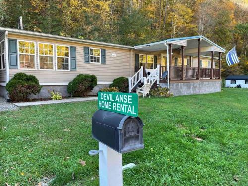 Meador House | Devil Anse Home Rental