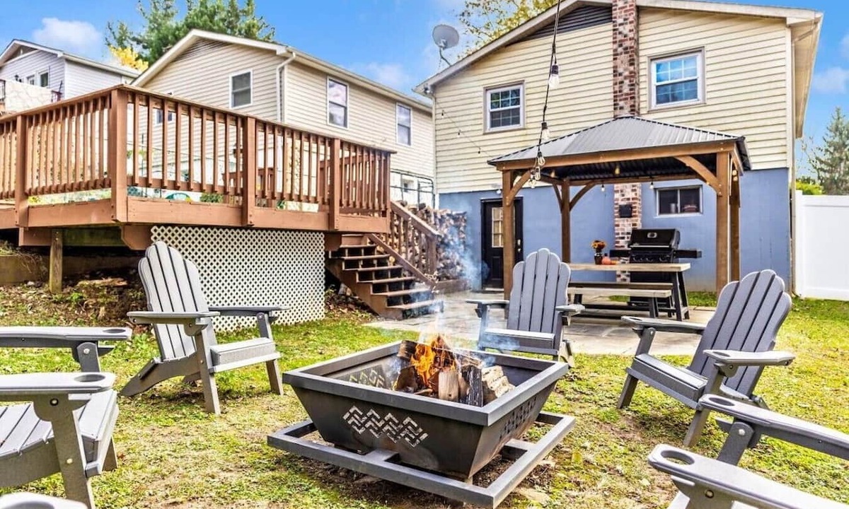 Brunswick House | Dog-Friendly | Hiking| Tubing near Harpers Ferry