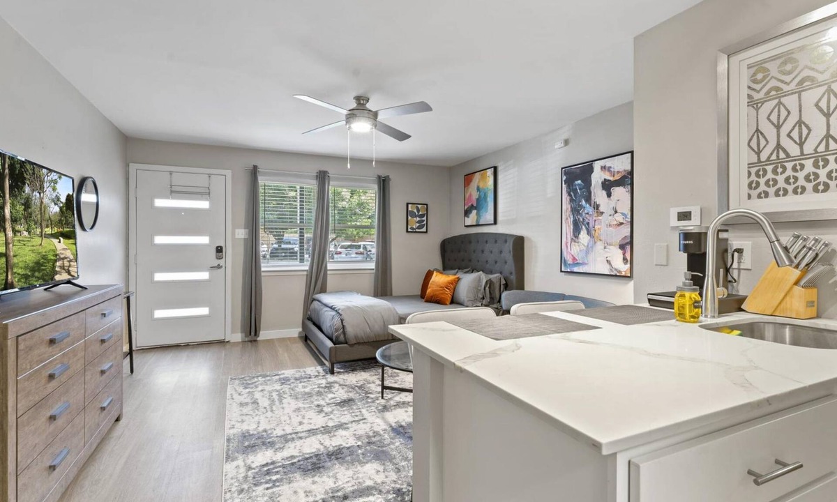 Allandale Apartment | Efficiency Studio Close to Downtown and Domain