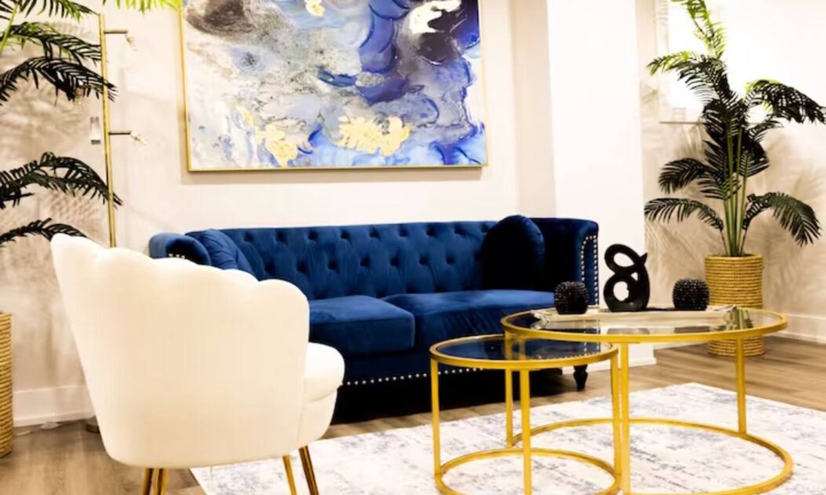 Mount Pleasant House | Elegant Two Bdr. Basement Apartment with Private Entrance