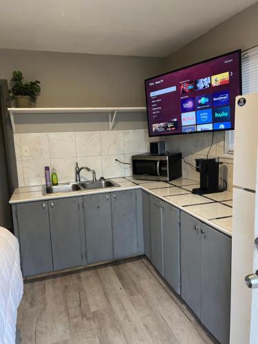 North Little Rock Apartment | Ellie Kate's Tiny Apartment Pets Welcome Close to Airport
