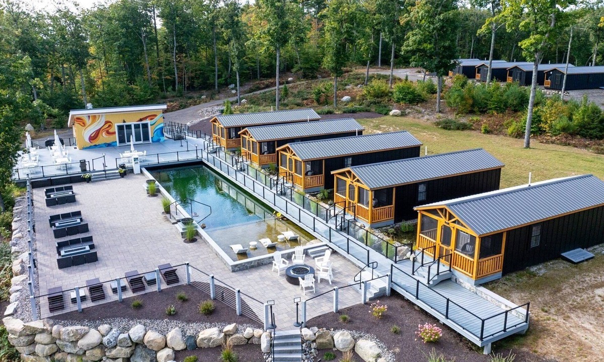 North Sebago Villa | Estate House Limit 12 4 Bedroom Estate
