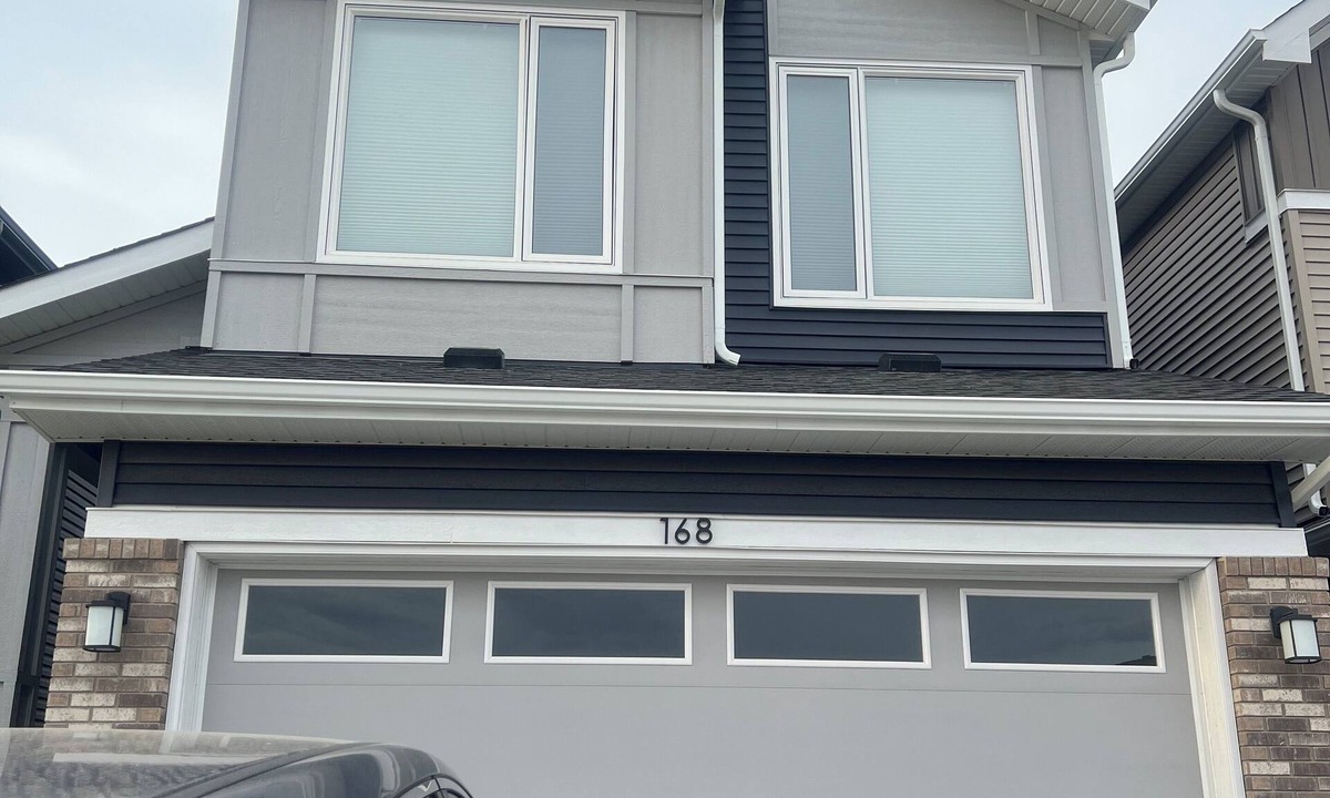 Southwest Calgary House | Executive 2 BR