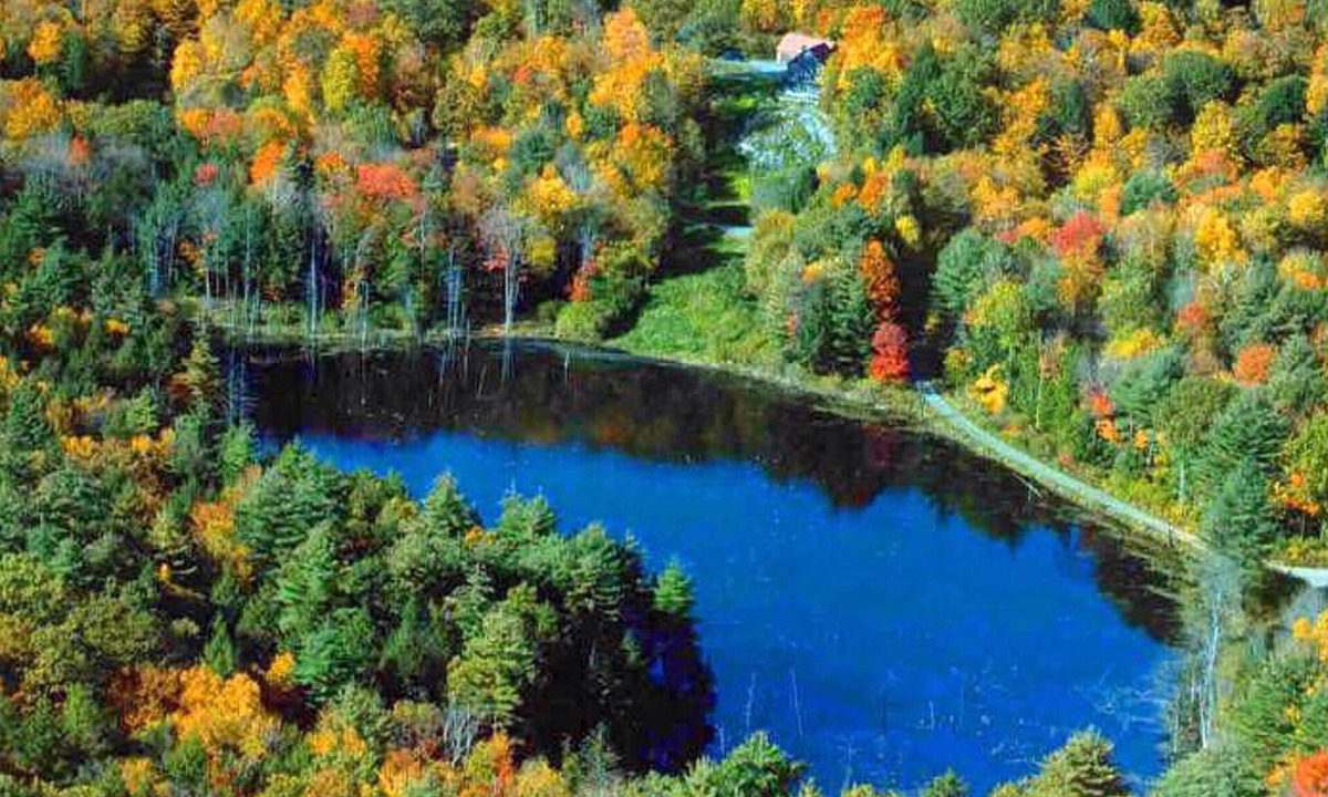 Putney House | Family Friendly Hilltop House In Putney Vermont