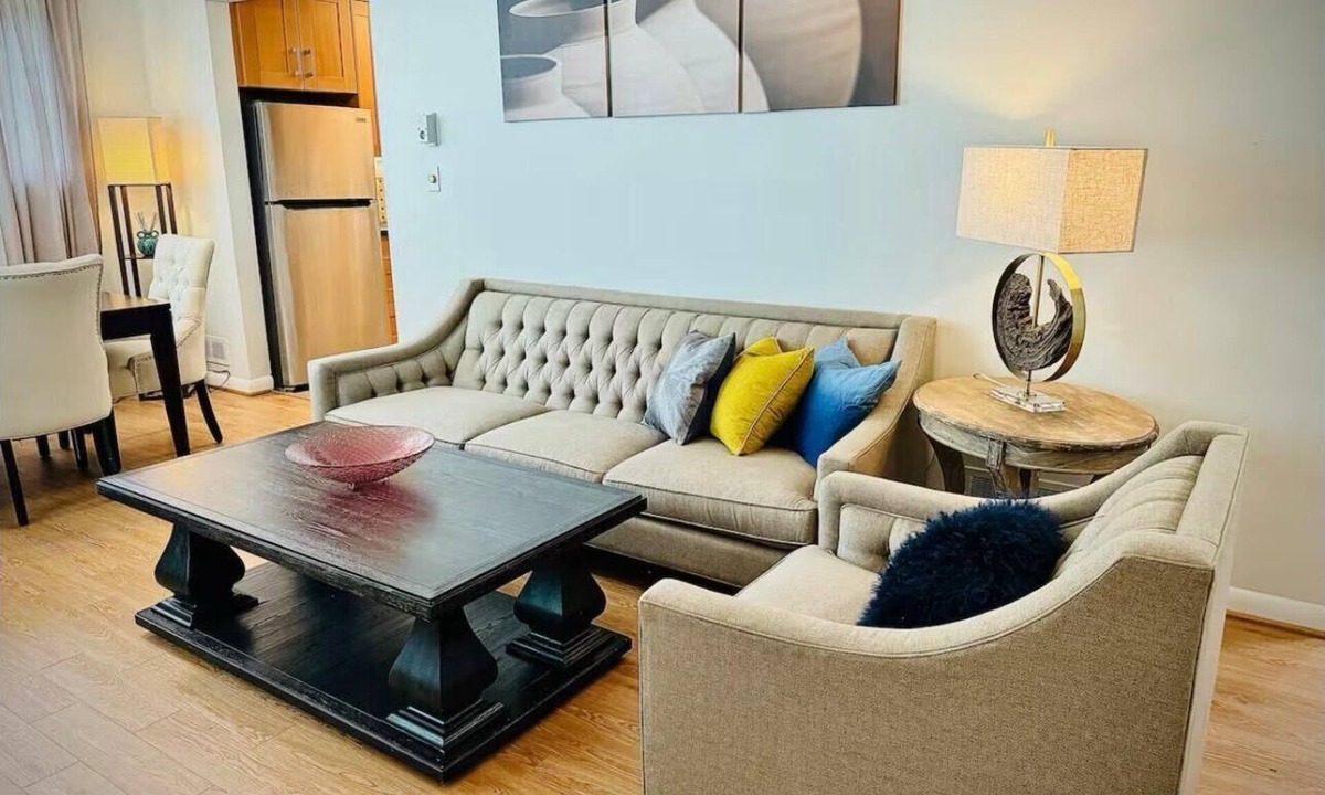 Wheaton-Glenmont House | Family house ، Near Washington, DC ، 5 bedrooms ، 6 beds ، 2BR ، free parking