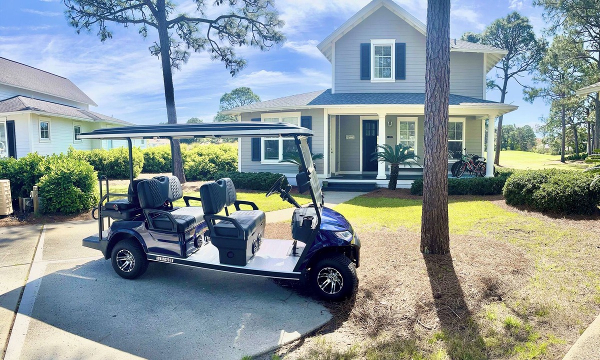 Laurel Grove House | FAMILY-PERFECT, one 6 seat golf cart, beach chairs,bikes, UPSTAIRS AC, NO PETS,