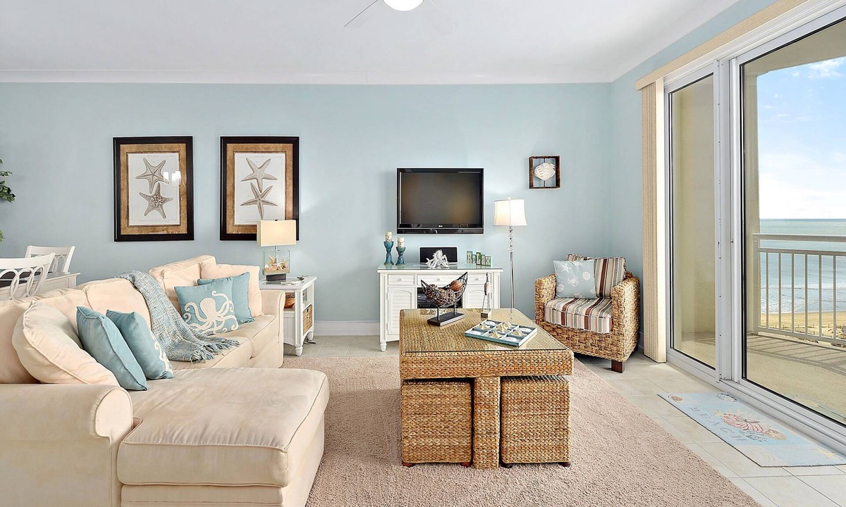 Midtown Ocean City Condo | Gateway Grand 902 Deluxe oceanfront building includes umbrellas, chairs, boogie boards, toys, and a beach cart!
