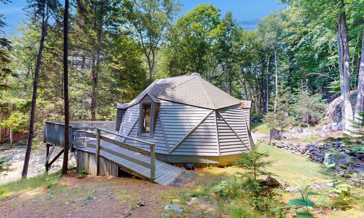 Boothbay House | Geodesic Dome w/Riverfront Deck, Lovely Views, & High-Speed WiFi - Dogs Welcome