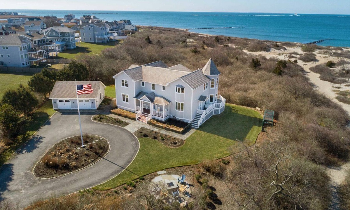 Point Judith House | Gorgeous Beachfront Home on Sand Hill Cove, sleeps 10