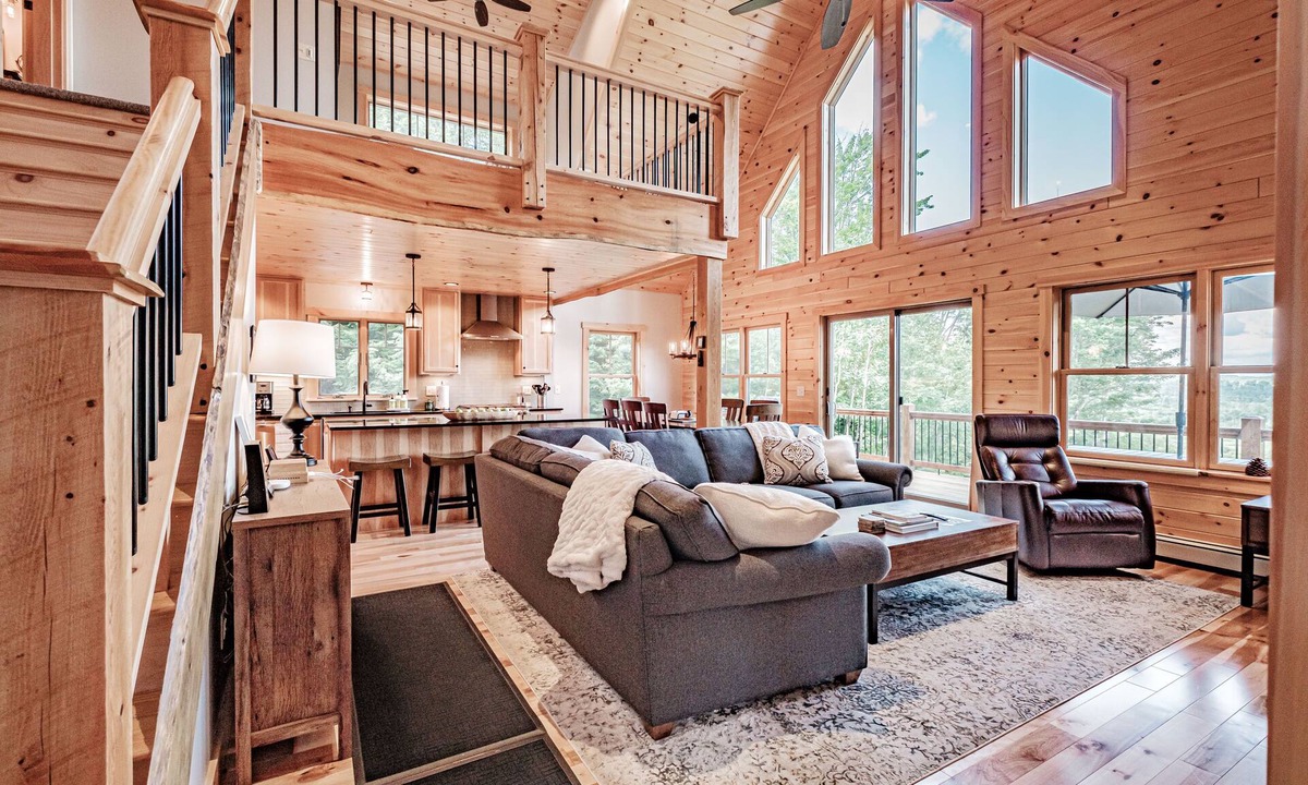 Bethel Ski Chalet | Gorgeous Bethel Chalet, Views, AC, Hot Tub, Firepit, 10 minutes to Sunday River